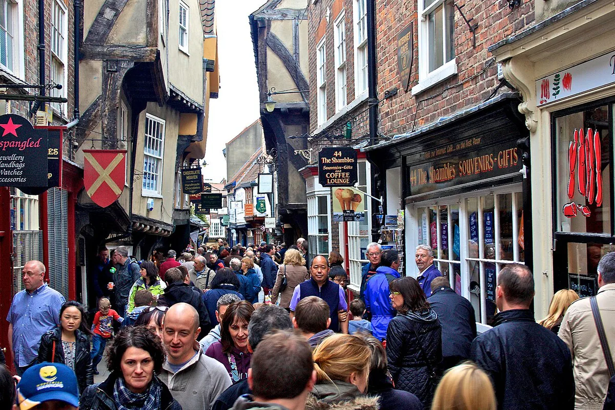 York Minster cathedral towering over York's historic city centre, United Kingdom — 1